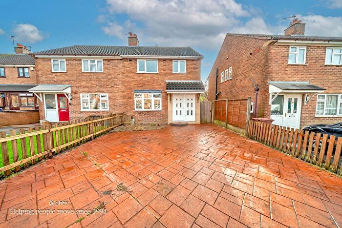 3 Bedroom Semi-Detached House For Sale In Elm Road, Norton Canes, Cannock, WS11