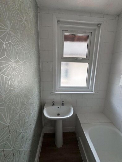 2 Bedroom Detached House To Rent In Fitzharris Avenue, Bournemouth - Available Now, BH9