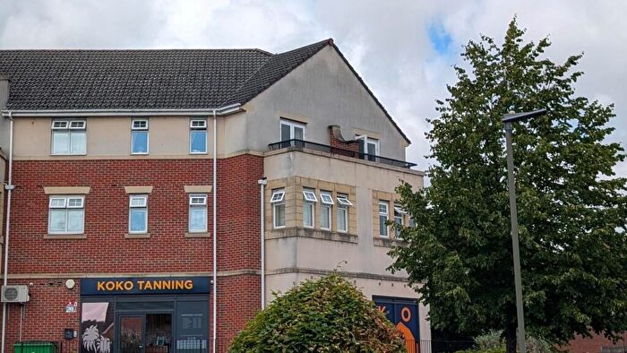 2 Bedroom Apartment For Sale In Aston House, Horse Chestnut Close, Chesterfield, S40