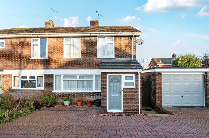 3 Bedroom Semi Detached House For Sale In Arle Gardens, Alresford, Hampshire, SO24