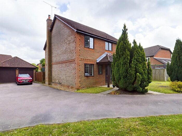 4 Bedroom Detached House To Rent In Saxon Road, Worth, RH10