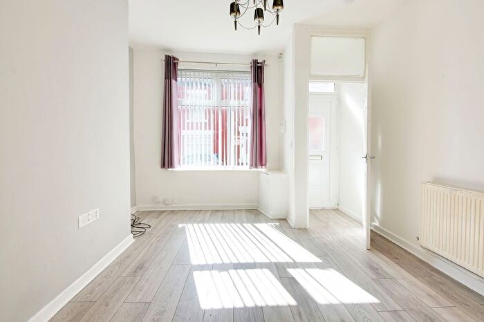 2 Bedroom End Of Terrace House To Rent In Belvoir Road, Widnes, WA8