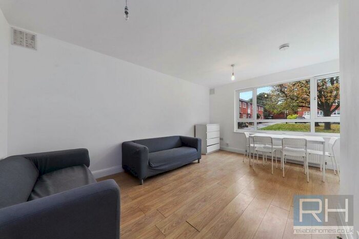 4 Bedroom Ground Flat To Rent In Birchmore Walk, Highbury, London, N5