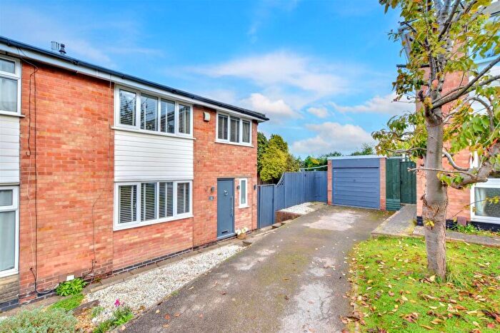 3 Bedroom Semi-Detached House For Sale In Huntingdon Walk, Sandiacre, NG10
