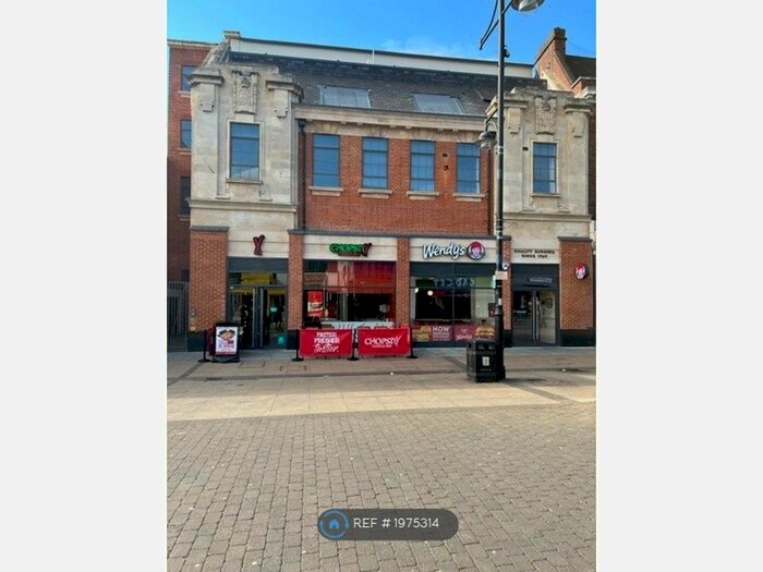 2 Bedroom Flat To Rent In South Street, Romford, RM1