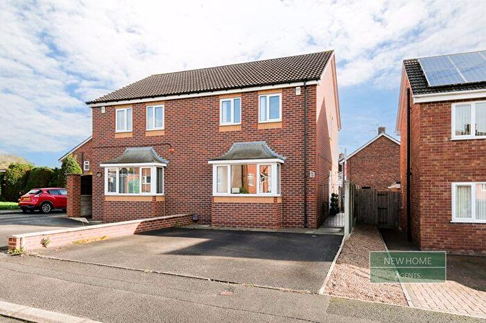 3 Bedroom Semi-Detached House For Sale In Gower Crescent, Loundsley Green, Chesterfield, S40