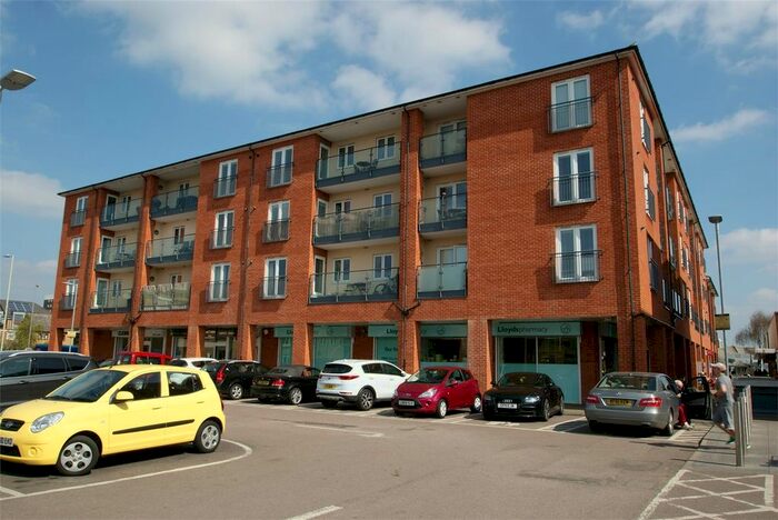 2 Bedroom Flat To Rent In Fawkon Walk, Hoddesdon, EN11