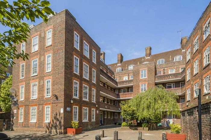 1 Bedroom Apartment To Rent In Lyons Place, St John`s Wood, NW8