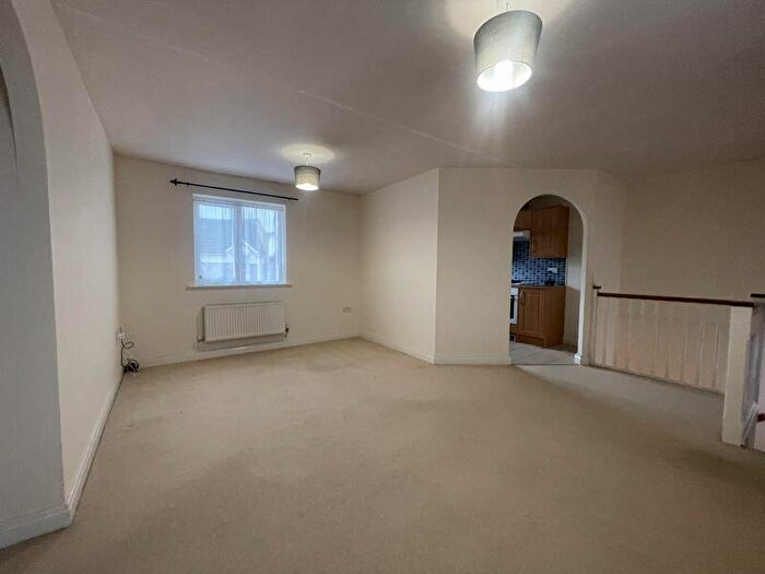 2 Bedroom Coach House For Sale In Biddiblack Way, Bideford, EX39