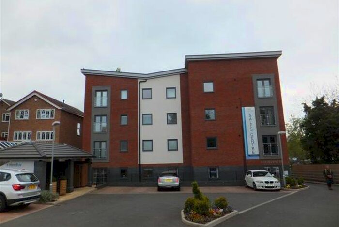 1 Bedroom Flat To Rent In A Lichfield Road, Four Oaks, Sutton Coldfield, B74