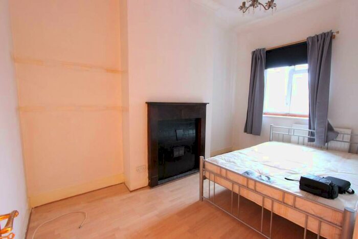 2 Bedroom Apartment To Rent In Rectory Road, London, N16