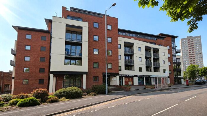 2 Bedroom Apartment To Rent In The Quadrant, Sand Pits, Birmingham, B1