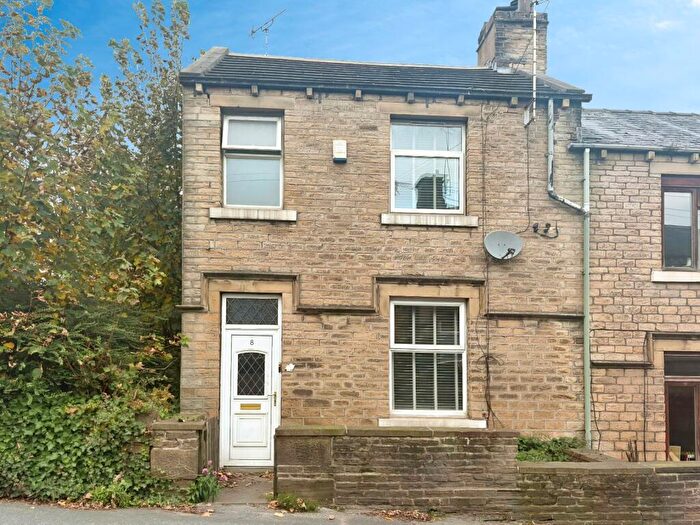 3 Bedroom Semi-Detached House To Rent In Morley Lane, Huddersfield, West Yorkshire, HD3