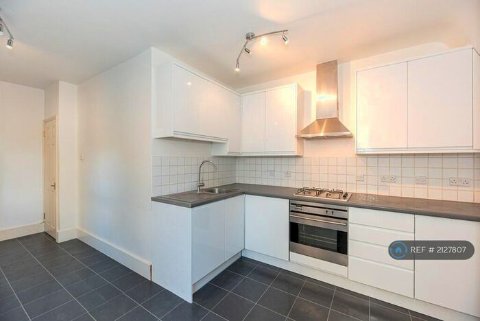 2 Bedroom Flat To Rent In Balham, London, SW12
