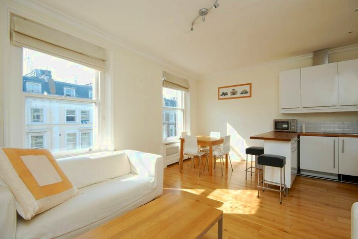 2 Bedroom Flat To Rent In Collingham Place, Earls Court, London, SW5