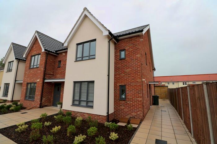 2 Bedroom Maisonette To Rent In Victoria Road, Diss, IP22