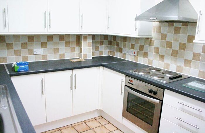2 Bedroom Flat To Rent In Trafalgar Court, Brightlingsea, CO7