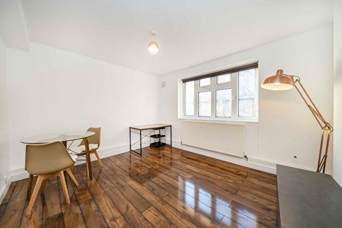 2 Bedroom Flat For Sale In Wiltshire Close, Chelsea, SW3