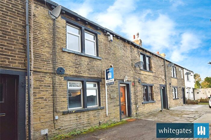 2 Bedroom Terraced House For Sale In Womersley Place, Stanningley, Pudsey, West Yorkshire, LS28