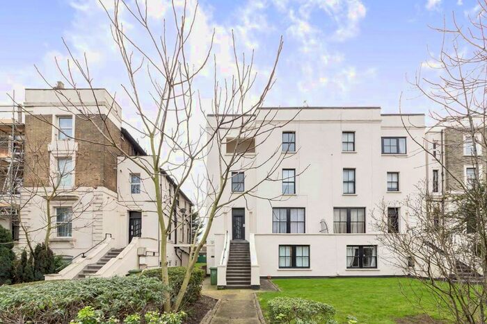 2 Bedroom Flat To Rent In Camden Road, London, N7