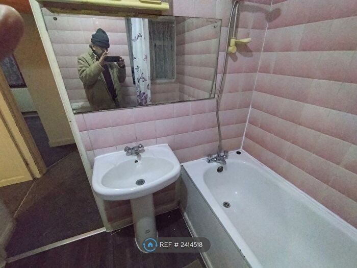 1 Bedroom Flat To Rent In Westbury Avenue, Southall, UB1