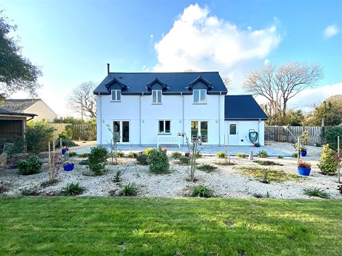 4 Bedroom Detached House For Sale In Modern Detached Family Home, Rosudgeon, TR20