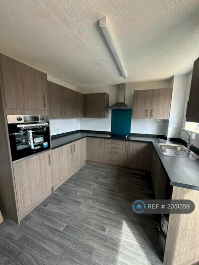 3 Bedroom Terraced House To Rent In Laceby Walk, Northampton, NN3