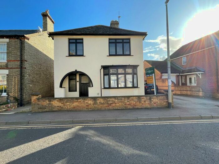 3 Bedroom Detached House To Rent In St Johns Street, Biggleswade, SG18