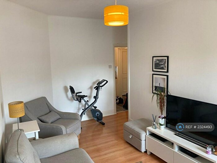 1 Bedroom Flat To Rent In Bournemouth Road, Poole, BH14