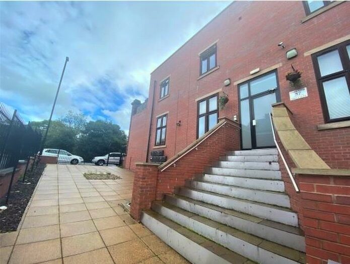 2 Bedroom Apartment To Rent In Park View, Cardigan Lane, Burley, Leeds, LS4