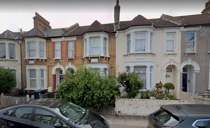 2 Bedroom Flat To Rent In Laleham Road, London, Lewisham SE6
