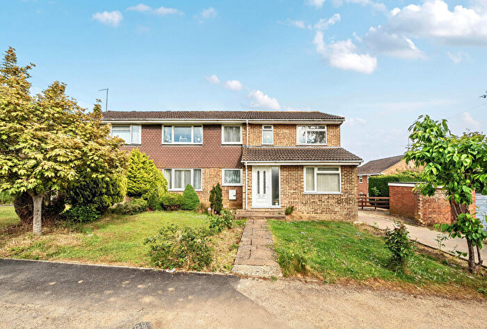 4 Bedroom Semi-Detached House For Sale In The Bassetts, Stroud, Gloucestershire, GL5