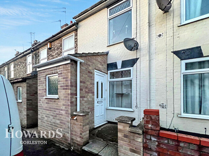 2 Bedroom Terraced House For Sale In Fredrick Road, Gorleston, NR31