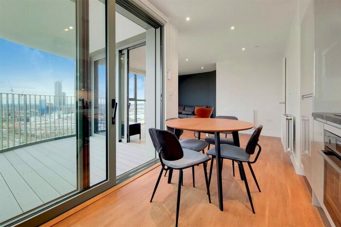 2 Bedroom Flat To Rent In Waldegrave Point, Oaklands Rise, 1 Green Street, London NW10