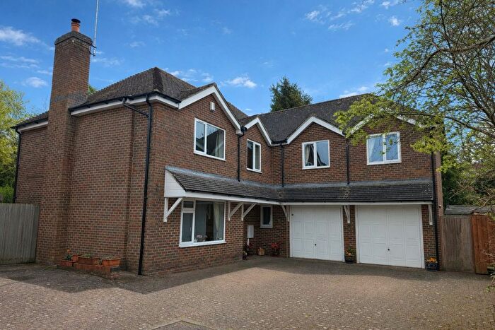 5 Bedroom Detached House For Sale In Lower Wharf, Buckingham, MK18