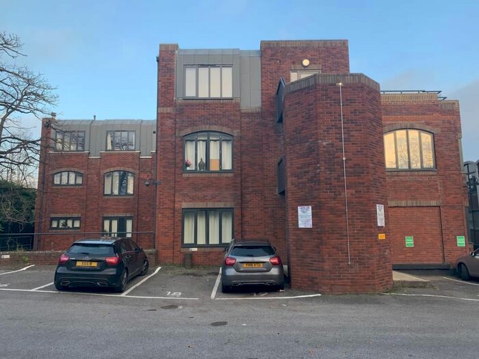 Studio To Rent In Newbury, Berkshire RG14