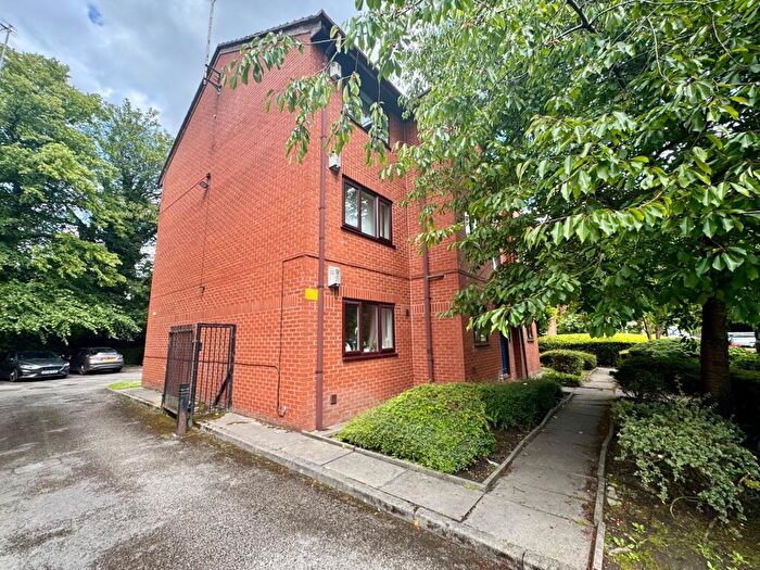 2 Bedroom Flat To Rent In Range Road, Manchester, M16