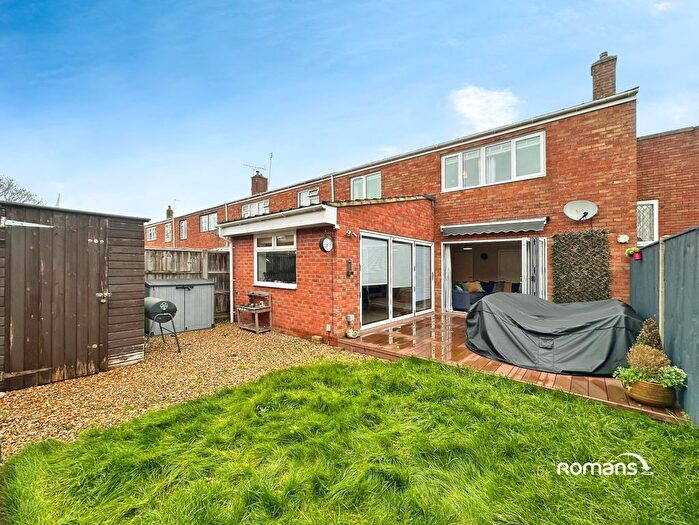 3 Bedroom Terraced House For Sale In Wilmott Way, Basingstoke, Hampshire, RG23