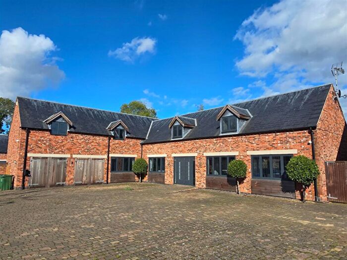 5 Bedroom Detached House To Rent In Hall Drive, Burton-On-The-Wolds, Loughborough, LE12