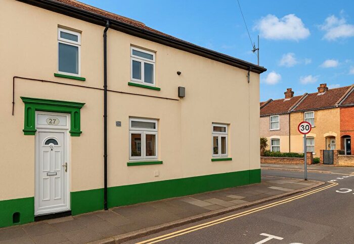 2 Bedroom End Of Terrace House To Rent In St. Marks Road, Portsmouth, PO2