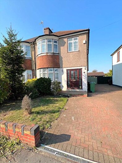 4 Bedroom Semi-Detached House To Rent In St. James Lane, Greenhithe, DA9