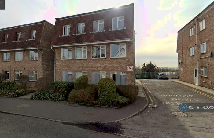 1 Bedroom Flat To Rent In Kellaway Court, Bristol, BS6
