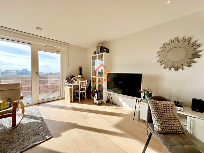 1 Bedroom Flat To Rent In Belvedere Row Apartments, Fountain Way, London, W12