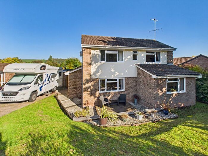 4 Bedroom Detached House For Sale In Baynham Road, Mitcheldean, GL17