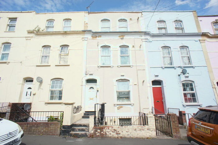 1 Bedroom Flat To Rent In Brighton Street, St Pauls, Bristol, BS2