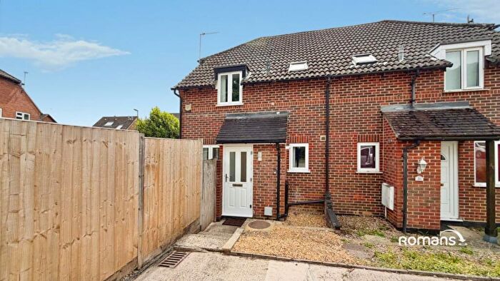 1 Bedroom House For Sale In Elderberry Bank, Lychpit, Basingstoke, RG24