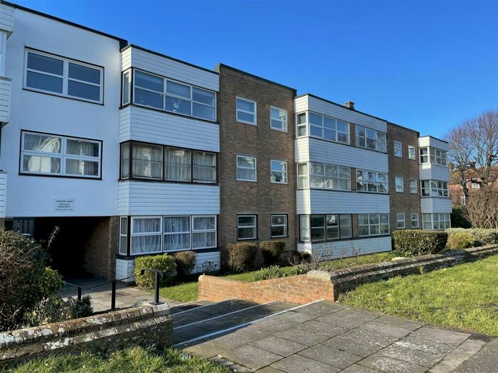 2 Bedroom Apartment To Rent In St. Augustine Road, Littlehampton, BN17