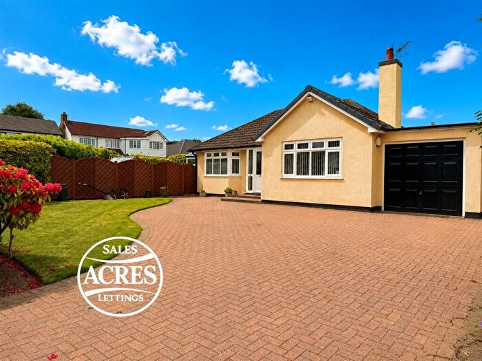 3 Bedroom Detached Bungalow For Sale In Inglewood Grove, Streetly, Sutton Coldfield, B74