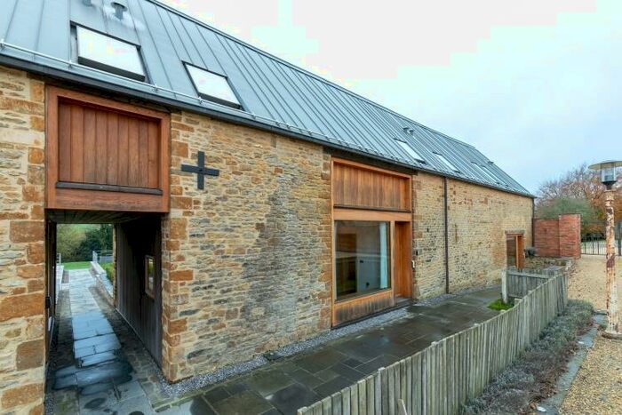 5 Bedroom Barn To Rent In Enstone Road, Great Tew, OX7