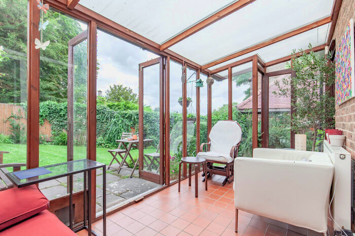 4 Bedroom Semi-Detached House To Rent In Cordrey Green, OX4
